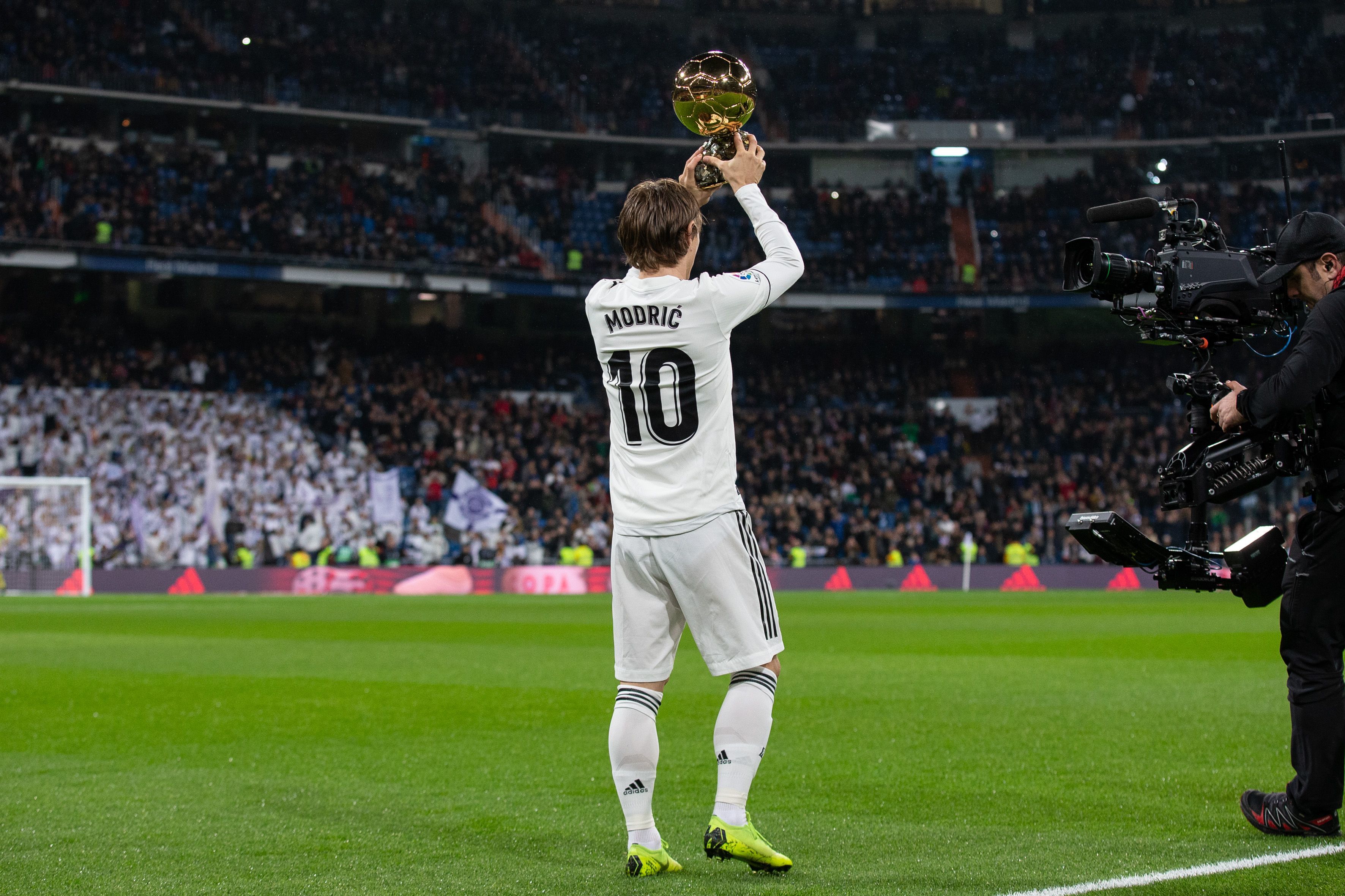 英超争四大战愈演愈烈