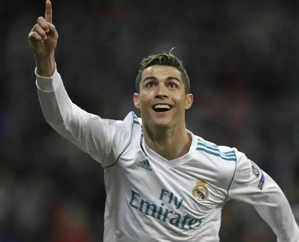 韩足晚报（2025.11.10）洪明甫如何化解最大危机